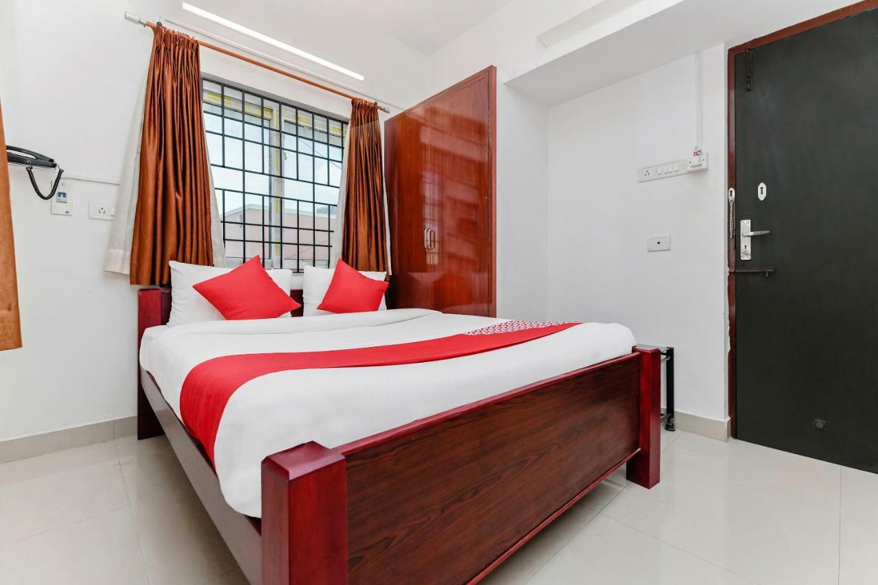 Oyo 24215 Flagship Pjp Park 3* Chennai